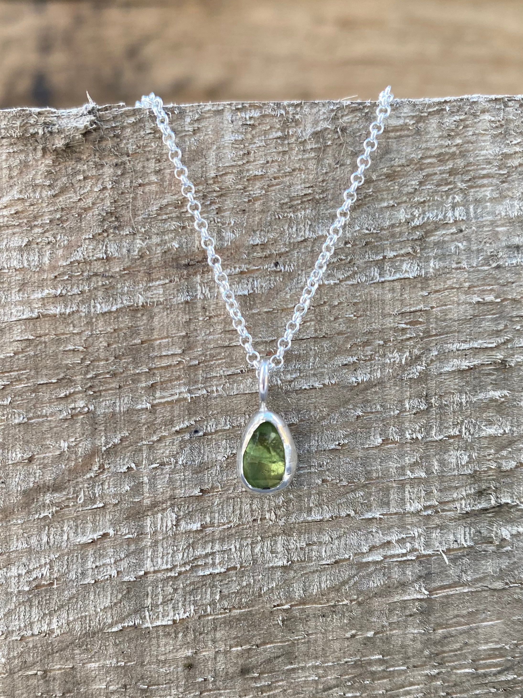 Birthstone pendant necklace