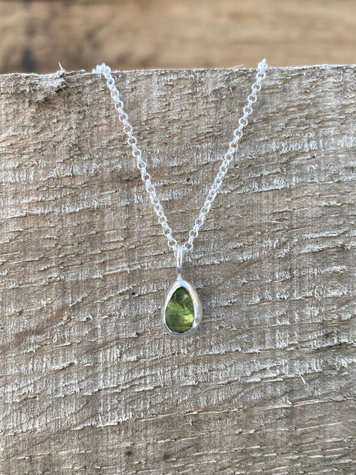 Birthstone pendant necklace