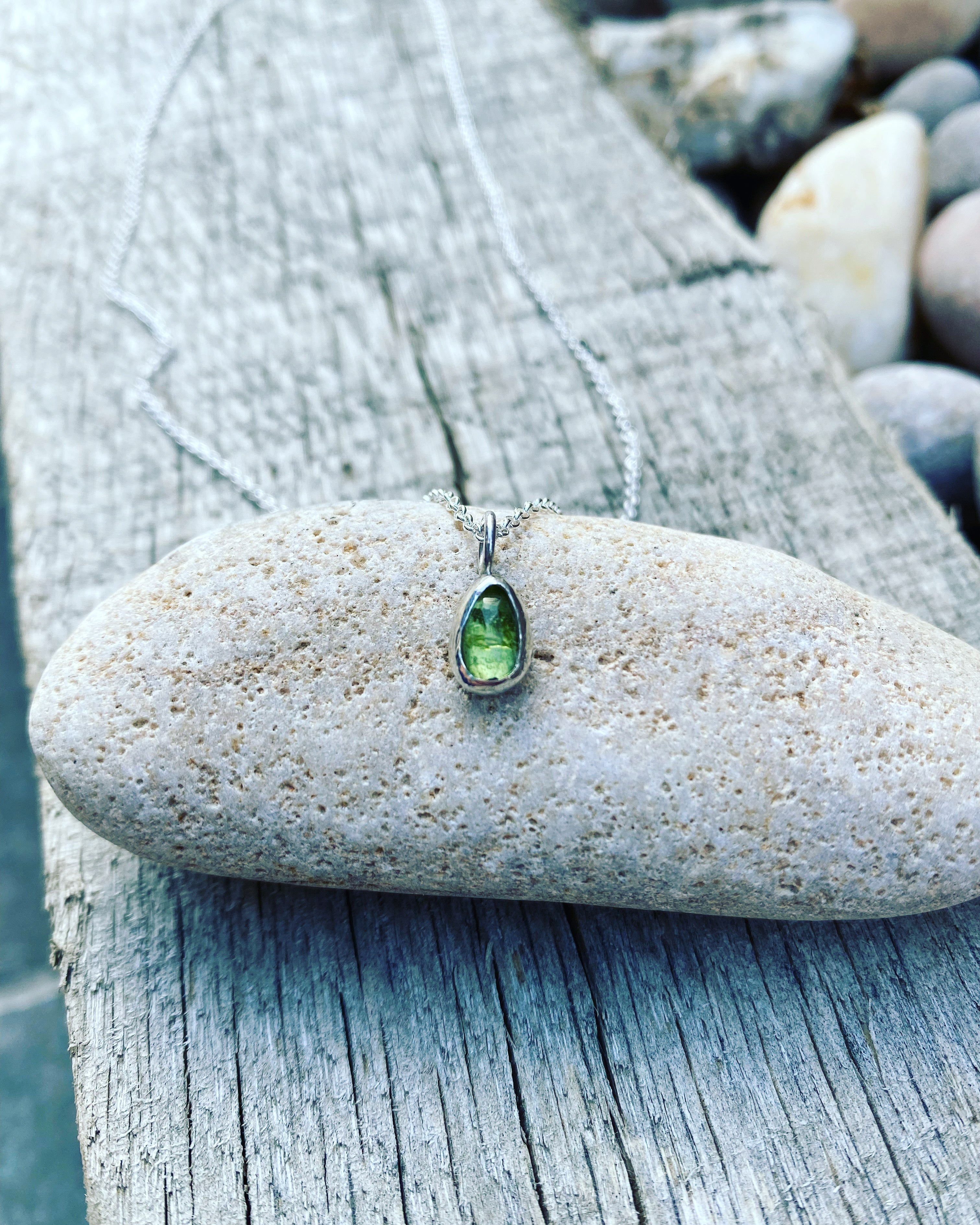 Birthstone pendant necklace